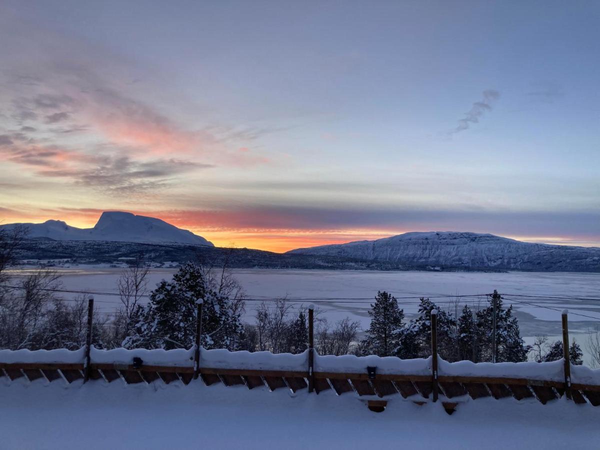 Malangen Lodge Мейстервик Экстерьер фото